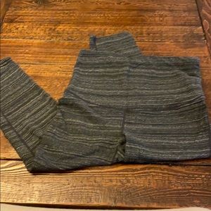 GAP maternity Capri leggings
